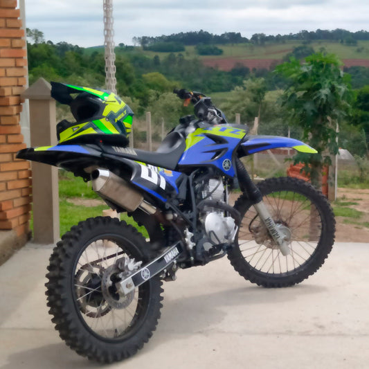 XTZ250 LANDER com Tanque e Aletas Gili visual TTR230 na moto do cliente André de Sorocaba